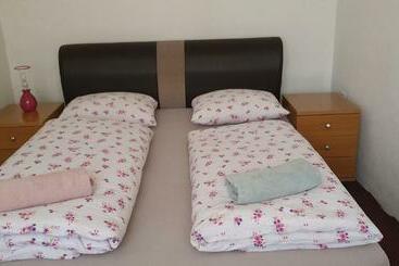 Hostel T&m
