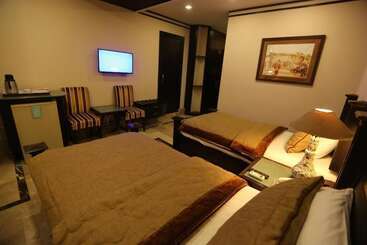 هتل City Centre Suites