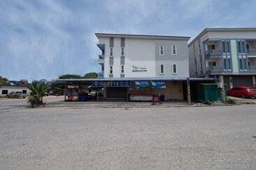 هتل Oyo 1119 Sasiprapa Apartment