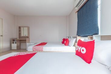 هتل Oyo 1119 Sasiprapa Apartment