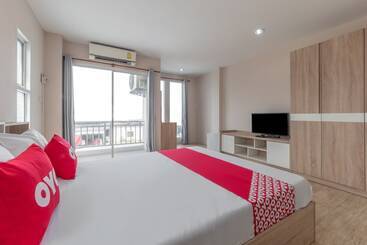 هتل Oyo 1119 Sasiprapa Apartment