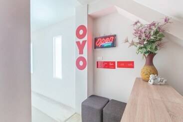 هتل Oyo 1119 Sasiprapa Apartment
