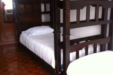 Casa Blanca Hostal Manizales   Hostel