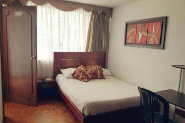 Casa Blanca Hostal Manizales   Hostel