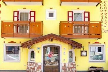هتل Albergo Centrale