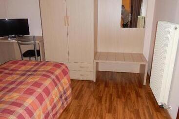 בית מלון כפרי Albergo Ginevra