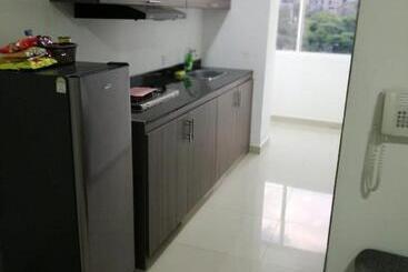 هتل Aparta Suites La Flora