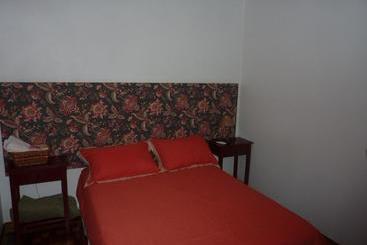 پانسیون Pousada Casa Amarela