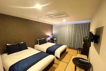 Seven Seas Hotel Ito (セブンシーズホテル)