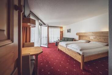 Club Hotel Rooms Only   By Mountain Hotels