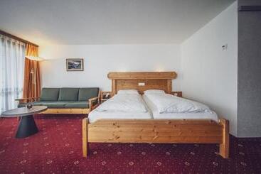 Club Hotel Rooms Only   By Mountain Hotels