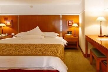 Fuzhou Meilun Hotel