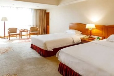 Fuzhou Meilun Hotel
