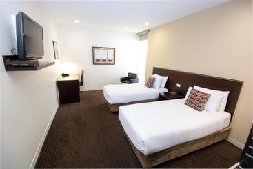 Atlantis Hotel Melbourne