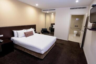 Atlantis Hotel Melbourne