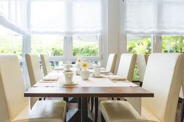 Auszeit Hotel Düsseldorf   Das Frühstückshotel   Partner Of Sorat Hotels