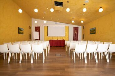 هتل Best Western Ai Cavalieri