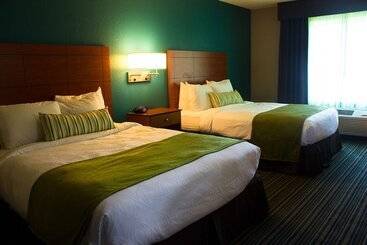 בית מלון כפרי Best Western Plus Menomonie Inn & Suites