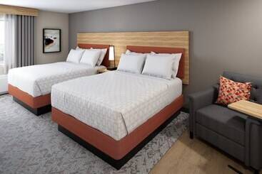 هتل Candlewood Suites Stafford