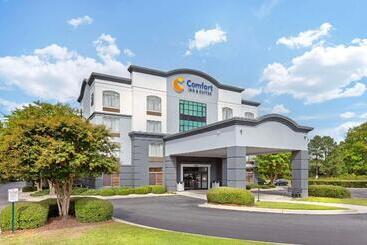 هتل Comfort Inn & Suites Greenville Near Convention Center