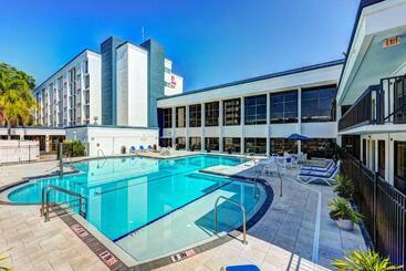 هتل Crowne Plaza Jacksonville Airport, An Ihg