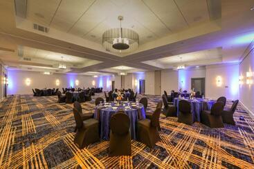 هتل Crowne Plaza Jacksonville Airport, An Ihg
