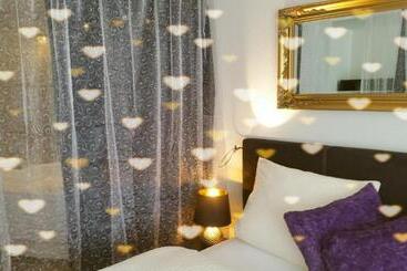 Hotel Crystal