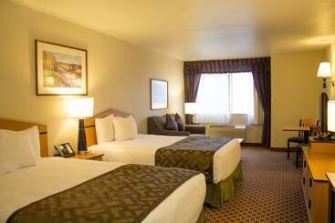 Crystal Inn Hotel & Suites   Great Falls