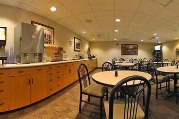 Crystal Inn Hotel & Suites   Great Falls