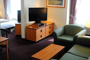 Crystal Inn Hotel & Suites   Great Falls