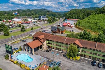هتل Days Inn By Wyndham Pigeon Forge South