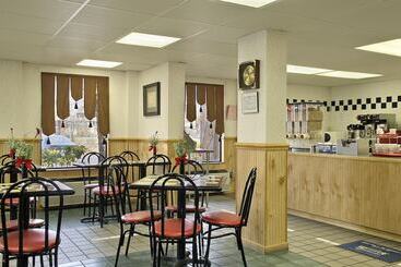 هتل Days Inn By Wyndham Pigeon Forge South