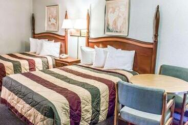 هتل Dayspring Extended Stay