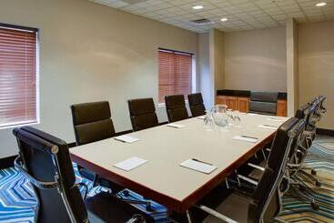 Fairfield Inn & Suites By Marriott Virginia Beach/norfolk Airport - Virginia Beach