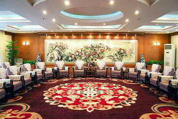 هتل Friendship Palace