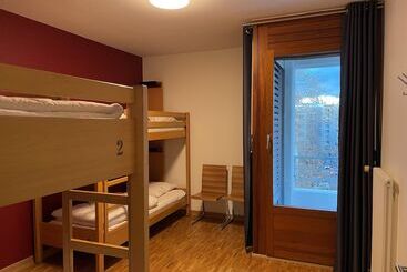 هتل Geneva Hostel