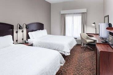 호텔 Hampton Inn & Suites Dothan