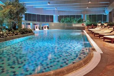 هتل Hilton Chongqing
