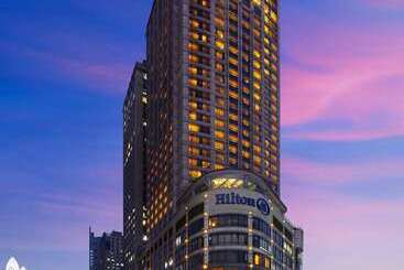 هتل Hilton Chongqing