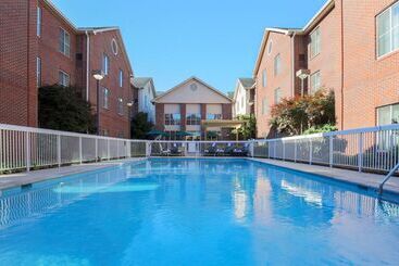 Hotel Homewood Suites By Hilton Nashvilleairport