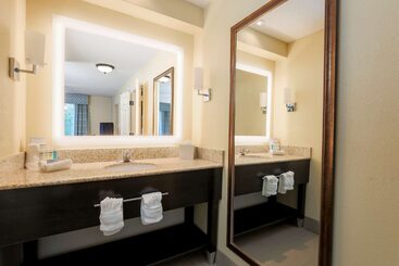 هتل Homewood Suites By Hilton Nashvilleairport