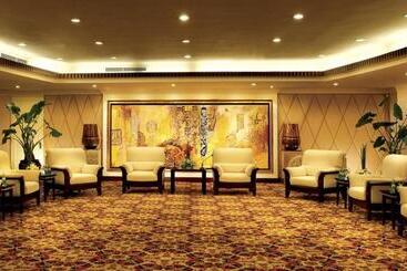 هتل Howard Johnson Plaza By Wyndham Guiyang