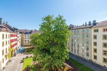 هتل Hôtel Des Arts