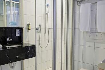 هتل Hôtel Real Nyon By Happyculture