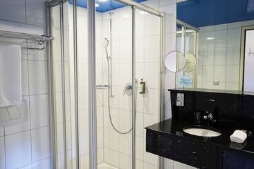 هتل Hôtel Real Nyon By Happyculture