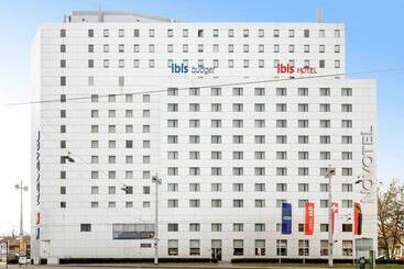 Отель Ibis Bern Expo