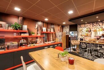 Отель Ibis Bern Expo