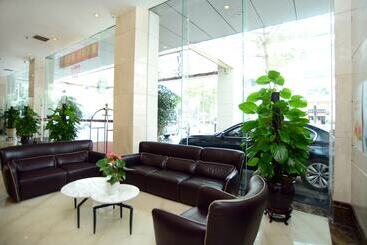 Shenzhen Kaili Hotel, Guomao Shopping Mall