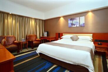 Shenzhen Kaili Hotel, Guomao Shopping Mall