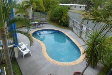 هتل Mackay Seabreeze Apartments